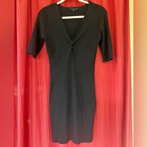 STORY ON Black Twist-Front Ribbed Stretchy Plunge Neckline Dress Size M